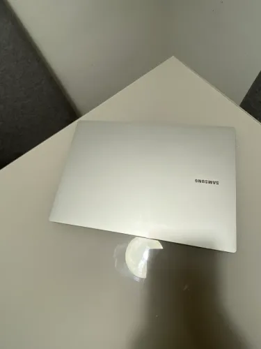 Notebook Samsung - 03 meses de uso