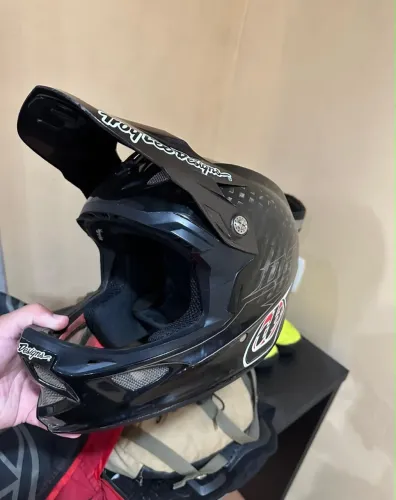 ? Troy Lee Designs D3 Carbon - Monster Zink Black