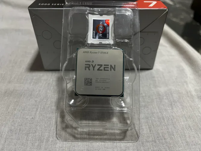 amd ryzen 7 5700x AM4 8 core 16 thdreas