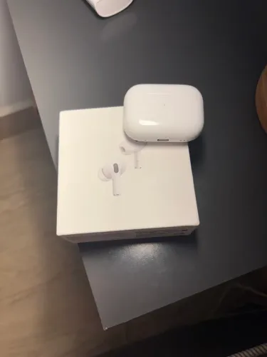 Vendo air pods pro 2 geração original / preço negociável