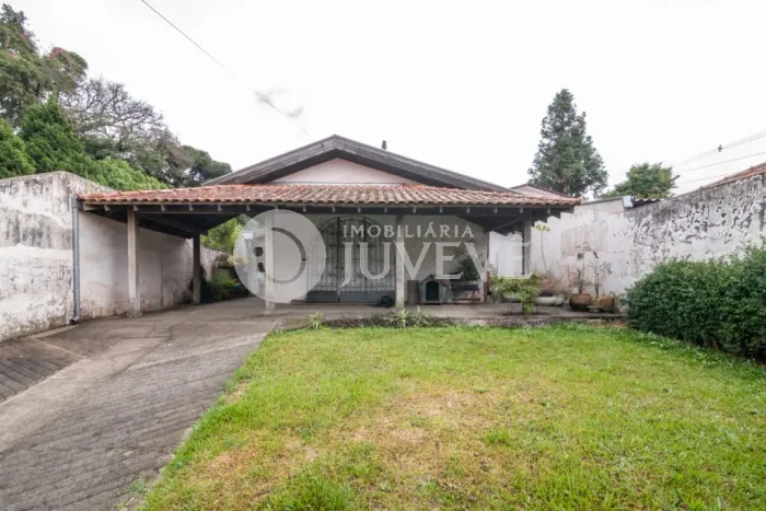 IMOBILIARIA JUVEVE VENDE RESIDENCIA MERCÊS RUA JACAREZINHO, 389