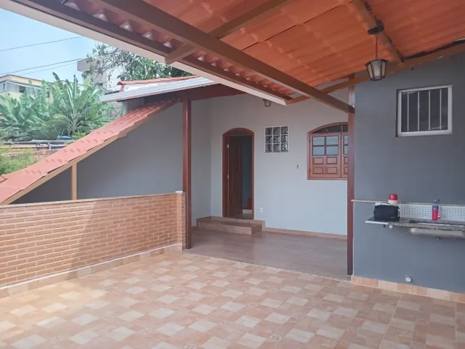 ALUGO CASA TRIPLEX !!!!! Bairro São João  Batista  perto da pampulha ótima  localização!!!