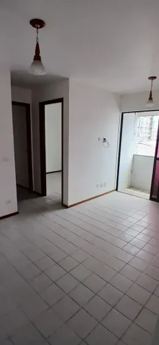 Alugo Apartamento 2 quartos no Edifício Thásos na Ponta Verde, próx. ao Supermercado Palat
