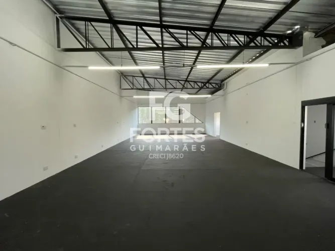 Salão Amplo Comercial de 226m² No Bairro Jardim Cybelli | Zona Sul / Ribeirão Preto SP!