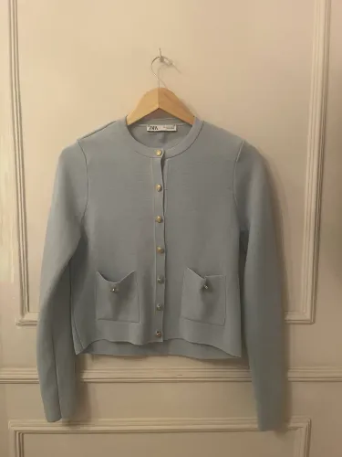Casaqueto modelo Chanel Zara 