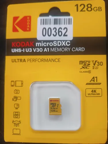Cartão de memória microSDXC da Kodak de 128GB.