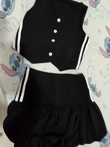 Conjunto menina