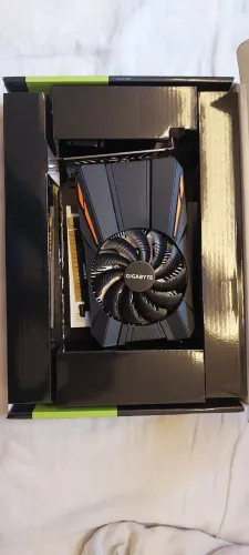 Gigabyte GeForce GTX 1050 Ti 4GB GDDR5 - Placa de Vídeo