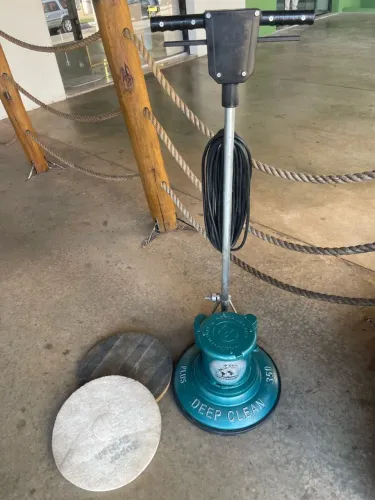Enceradeira deep clean profissional