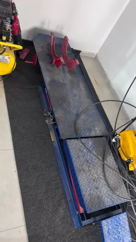 Elevador para moto pouco uso