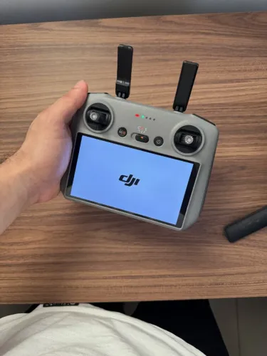 Controle DJI RC 2 (com tela)