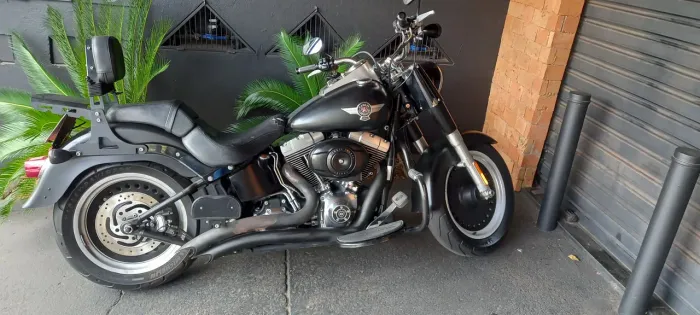 FAT BOY LOW SPECIAL PRETA