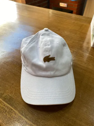 Boné branco Lacoste 