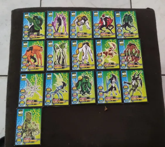 33 cartas antiga BEM10 Cards games em perfeitas condições!