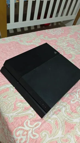 PS4 FAT com defeito para retirada de peças