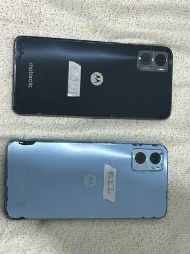 2 Moto E22 para retirada de peças