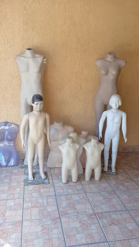Conjunto de manequins