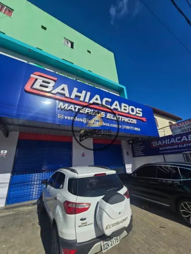 Ponto Comercial na Av. Dorival Caymmi | 450m² | Frente de Rua | Itapuã | 3 vagas de estaci