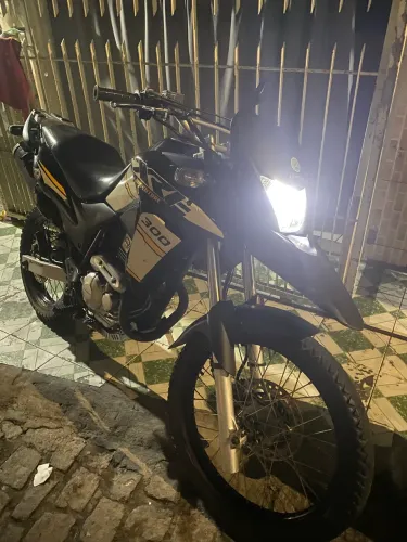 Xre 300