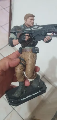 FIGURA DE AÇÃO COLECIONAVEL DETALHES INCRIVEIS 01 BONECO ORIGINAIS GEAR OF WAR 4.