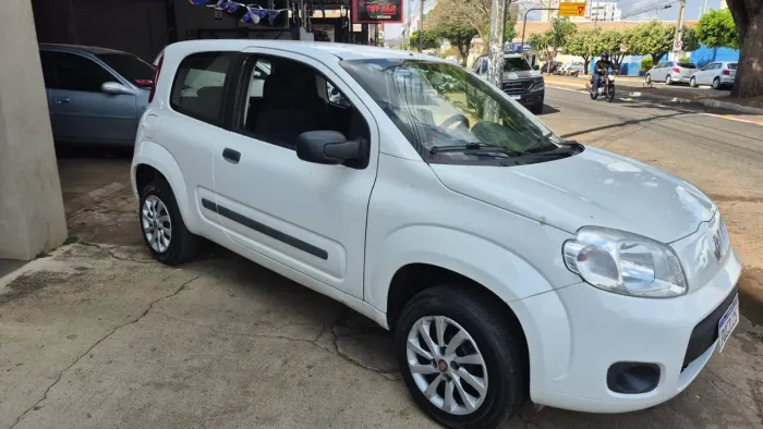 Fiat Uno Vivace 1.0 EVO Fire Flex 8V 3P 2015