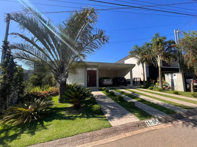 Casa à venda no Condomínio Campos do Conde em Bragança Paulista-SP