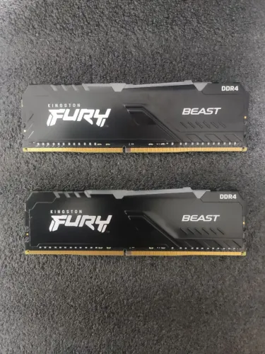 Memória RAM Kingston Fury Beast RGB DDR4 32GB (2x16GB) 3200MHz