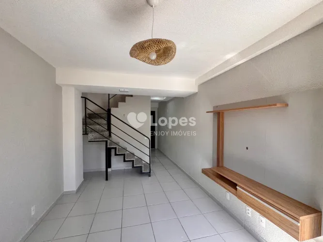 Casa no Condomínio VitaleEco Cozinha Planejada, Home Theater