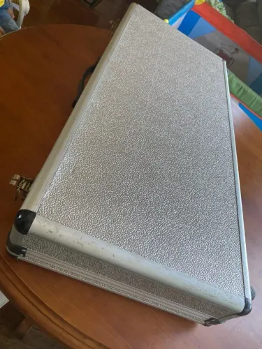 Pedalboard para pedais com case de alumínio Landscape PB 16 Pedal patch bay inclusa