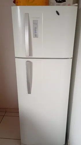 Geladeira Electrolux - modelo DFA36 - 310 L