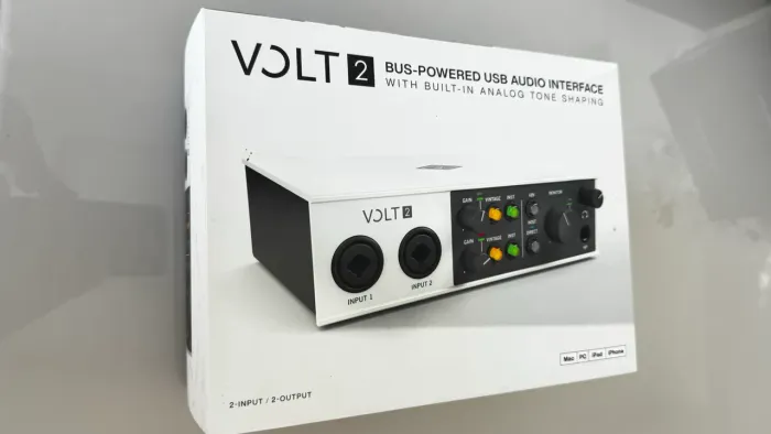 UNIVERSAL AUDIO VOLT 2 - SEMINOVA