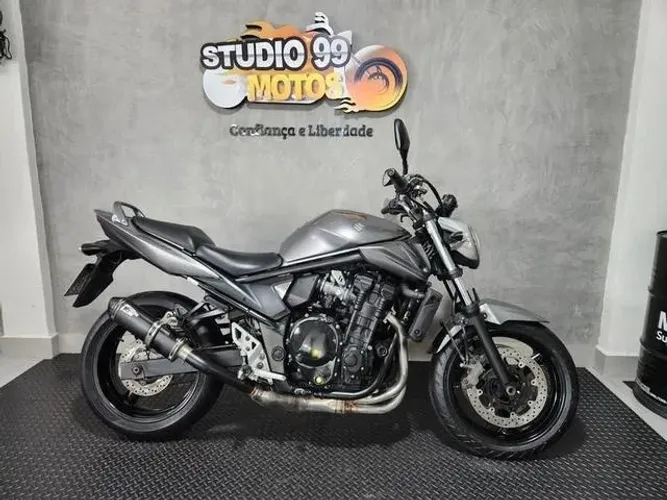 SUZUKI BANDIT 650