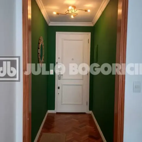 Apartamento : Padrão / Residencial / Copacabana