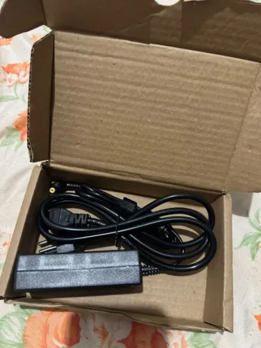 Carregador Acer, para computador.