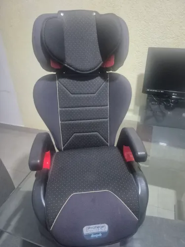 Cadeirinha para carro Burigoto Protege Reclinável