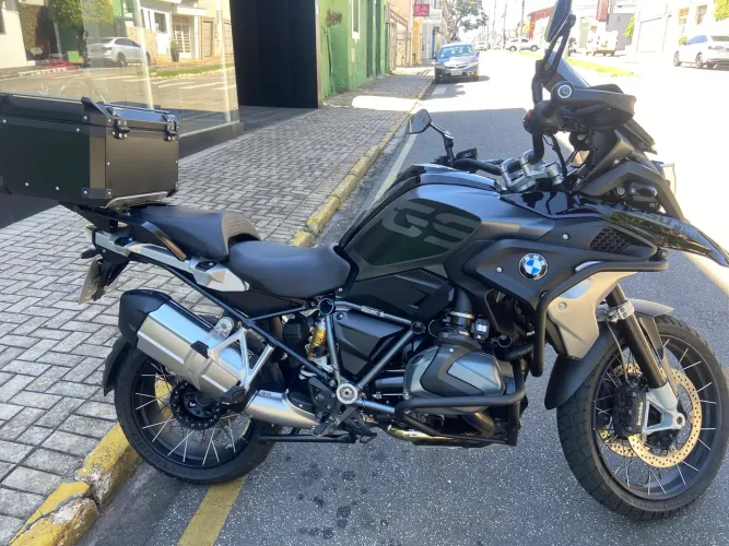 BMW R 1250 Triple Black