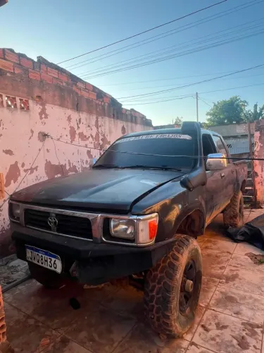 Toyota Hilux CD SR5 4X4 2.8 Diesel 2000