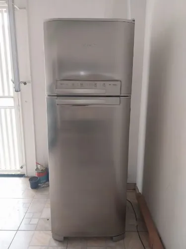 Geladeira semi nova revisada e com garantia