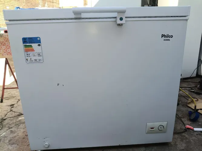 Vendo Freezer Philco funcionando perfeitamente semi novo