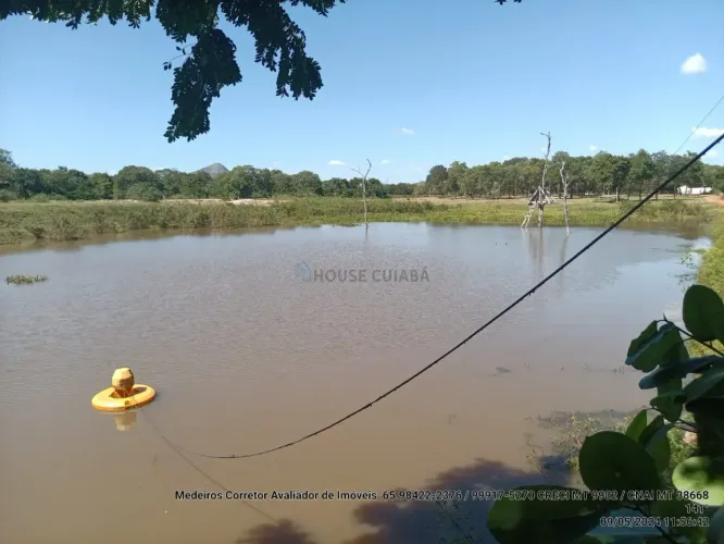 Sitio com 10 hectares de porteira fechada na região da praia grande na cidade de