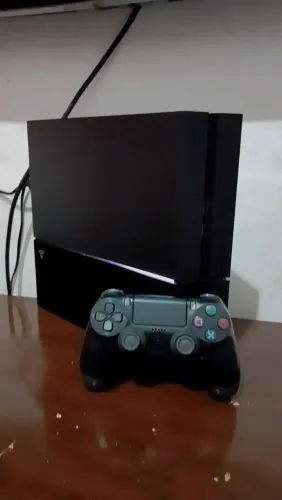 PS4 Fat. (Troca) leia a descrição.