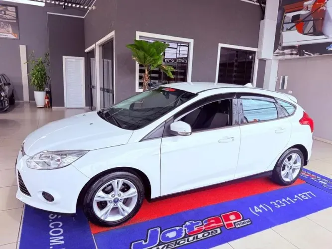 Ford Focus 1.6 S/1.6 SE Flex 16V 5P AUT 2014