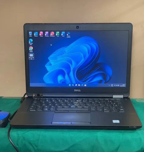 Notebook Dell Latitude E5470 | Core i7, 8GB, NVMe 256GB, Radeon R7, Windows 11 Envio FLASH
