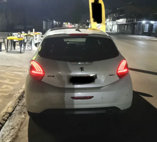 Peugeot 208 Allure 1.2 Flex 12V 5P Mec. 2017