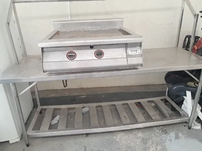 Chapa e mesa inox