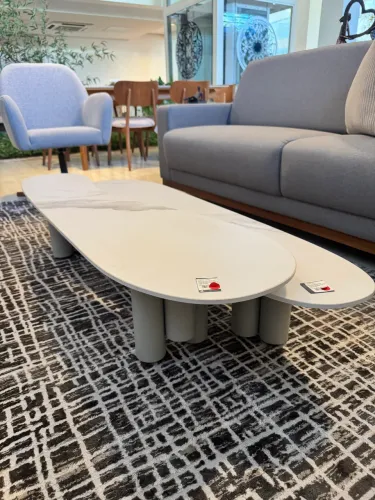 Conjunto mesa de centro (de 7 mil por 2500,00) 