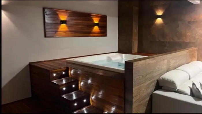 Chácara para eventos em Iguatemi/Maringá - Piscina, jacuzzi, 2 quartos, até 80 pessoas