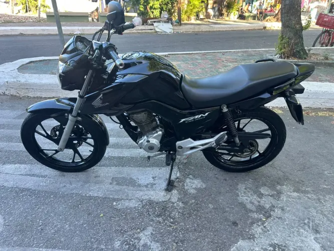 Moto Fan 160 2023 2024