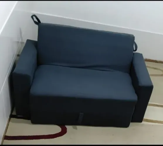 Oi Gente! Estou vendo alguns móveis semi-novos todos bem cuidados e de casa.