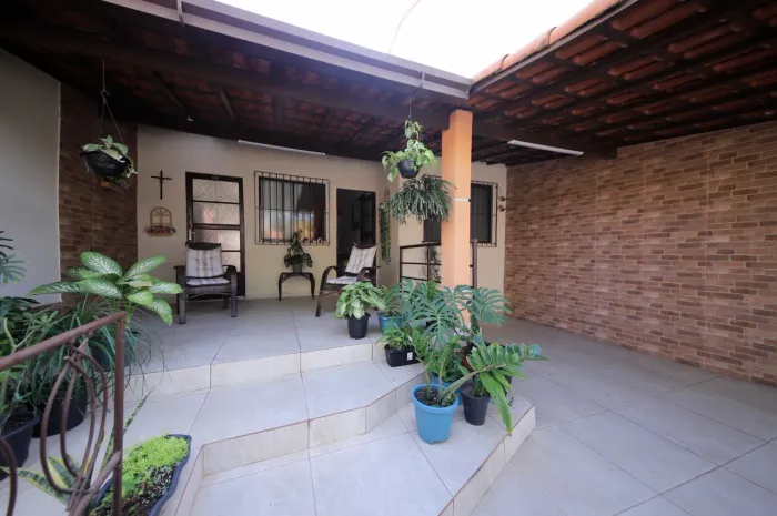 Casa para Venda no bairro Vila Rica (Jardim Tiradentes) em Volta Redonda / RJ
